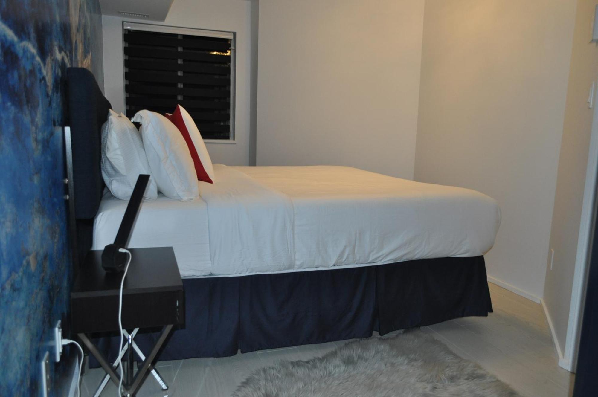 Upscale Modern Apartamento